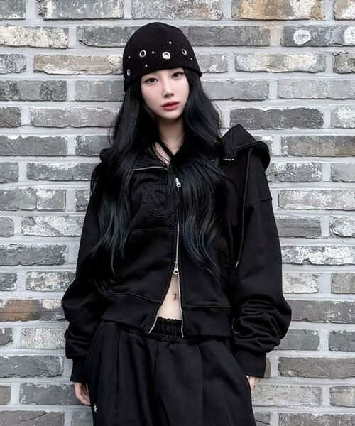 DAUSPICE(ディーオスピス)の「(DUC) Symbol Hoodie Zip-up Black(パーカー・レディース・ブラック・MEDIUM/LARGE)」の3枚目の写真