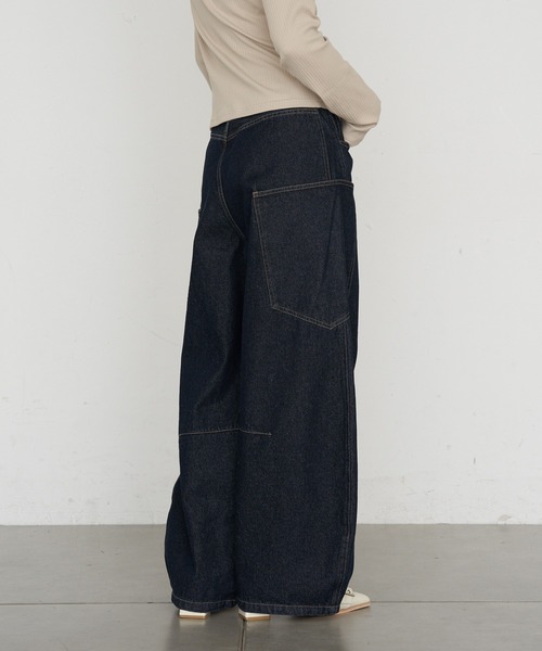 RAY CASSIN(レイカズン)の「【ウエスト調節可/2サイズ展開】デザイン切替デニム(デニムパンツ・レディース・ブルー/ネイビー/ブラック/ブラウン・S/M)」の17枚目の写真