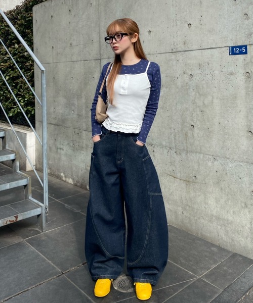 RAY CASSIN(レイカズン)の「【ウエスト調節可/2サイズ展開】デザイン切替デニム(デニムパンツ・レディース・ブルー/ネイビー/ブラック/ブラウン・S/M)」の20枚目の写真