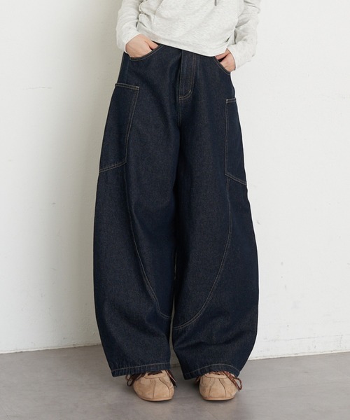 RAY CASSIN(レイカズン)の「【ウエスト調節可/2サイズ展開】デザイン切替デニム(デニムパンツ・レディース・ブルー/ネイビー/ブラック/ブラウン・S/M)」の22枚目の写真