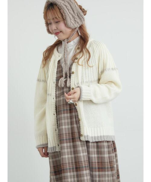 Samansa Mos2（サマンサ モスモス）の「ラウンド切替ステッチ前後2WAYニット（カーディガン/ボレロ・レディース・オフホワイト/チャコールグレー/ベージュ・F）」の5枚目の写真