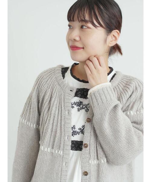Samansa Mos2（サマンサ モスモス）の「ラウンド切替ステッチ前後2WAYニット（カーディガン/ボレロ・レディース・オフホワイト/チャコールグレー/ベージュ・F）」の15枚目の写真