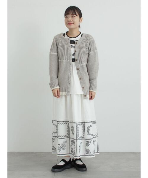 Samansa Mos2（サマンサ モスモス）の「ラウンド切替ステッチ前後2WAYニット（カーディガン/ボレロ・レディース・オフホワイト/チャコールグレー/ベージュ・F）」の7枚目の写真