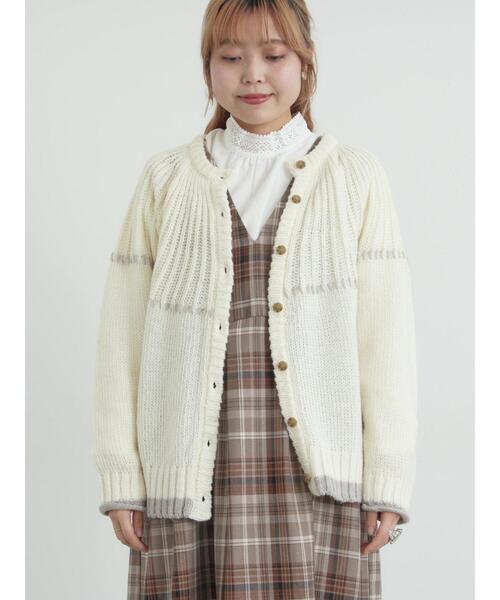 Samansa Mos2（サマンサ モスモス）の「ラウンド切替ステッチ前後2WAYニット（カーディガン/ボレロ・レディース・オフホワイト/チャコールグレー/ベージュ・F）」の8枚目の写真