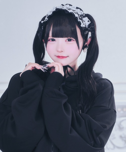 12/17❁︎ aaaaaiiaichan様 ❁︎ ヘッドドレス ベロアリボン×パー ベロアリボンヘッドドレス（その他ヘアアクセサリー）｜mine by LAFARY