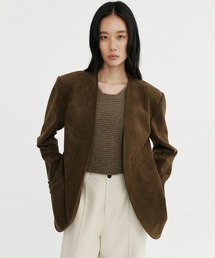 Bie（ビエ）の「スエードタッチノーカラージャケット（ノーカラージャケット）」