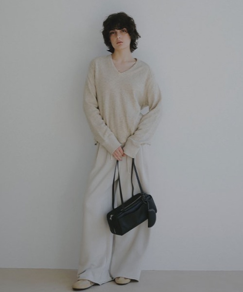 ETRE TOKYO（エトレトウキョウ）の「オープンポケットレザーボストン（ボストンバッグ・レディース・ブラウン/ブラック・FREE）」の7枚目の写真