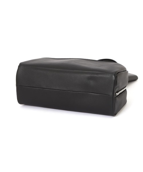 ETRE TOKYO（エトレトウキョウ）の「オープンポケットレザーボストン（ボストンバッグ・レディース・ブラウン/ブラック・FREE）」の18枚目の写真