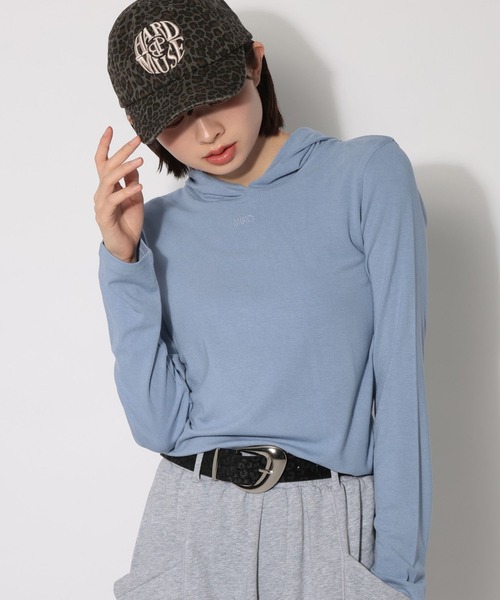 PAGEBOY(ページボーイ)の「シシュウFITフーディ(Tシャツ/カットソー・レディース・ブラック/ブルー/グレー・FREE)」の3枚目の写真