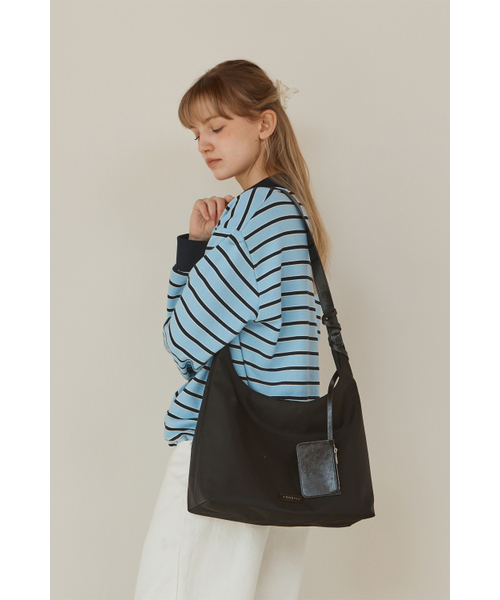 ANOETIC(アノエティック)の「ANC NYLON HOBO BAG & CARD WALLET SET_BLACK(ショルダーバッグ・レディース・ブラック・FREE)」の2枚目の写真