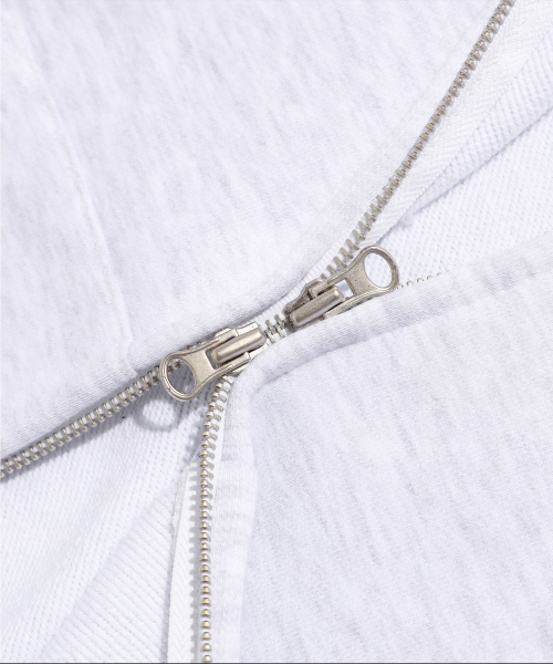 ISTKUNST(イストクンスト)の「I SMILEY KUNST CROP HOOD ZIP UP_LIGHT GREY(IK2FSMM483A)(パーカー・レディース・ライトグレー・M/S)」の5枚目の写真