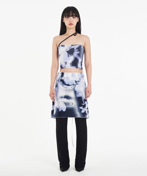 ASSAY(アッセイ)の「STRING TUBE TOP DUSTY FLOWER (BLUE)(Tシャツ/カットソー・レディース・その他・FREE)」の1枚目の写真