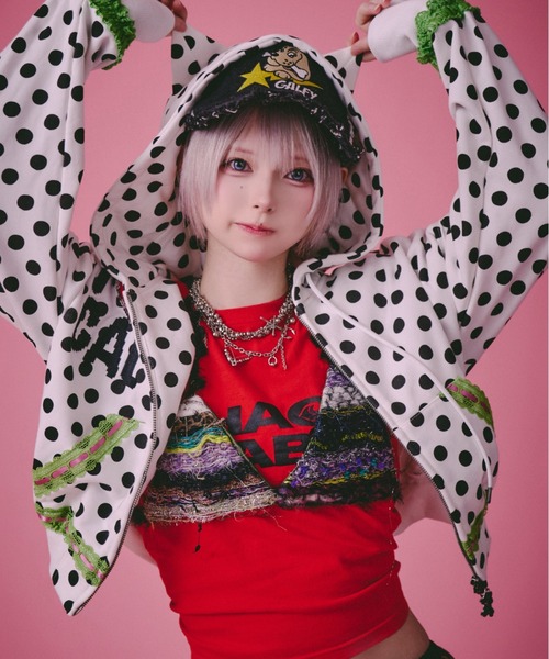 GALFY(ガルフィー)の「『GALFY/ガルフィー』ポップポップI LOVE GALパーカー【Z】(パーカー・レディース・ホワイト/ブラック・FREE)」の1枚目の写真