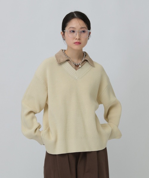 LEPSIM(レプシィム)の「5ゲージドッキングカラーVニット 642087(ニット/セーター・レディース・グレー/アイボリー/ブラック・FREE)」の4枚目の写真