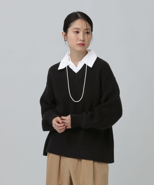 LEPSIM(レプシィム)の「5ゲージドッキングカラーVニット 642087(ニット/セーター・レディース・グレー/アイボリー/ブラック・FREE)」の12枚目の写真