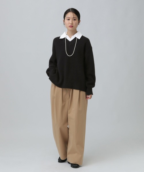 LEPSIM(レプシィム)の「5ゲージドッキングカラーVニット 642087(ニット/セーター・レディース・グレー/アイボリー/ブラック・FREE)」の15枚目の写真