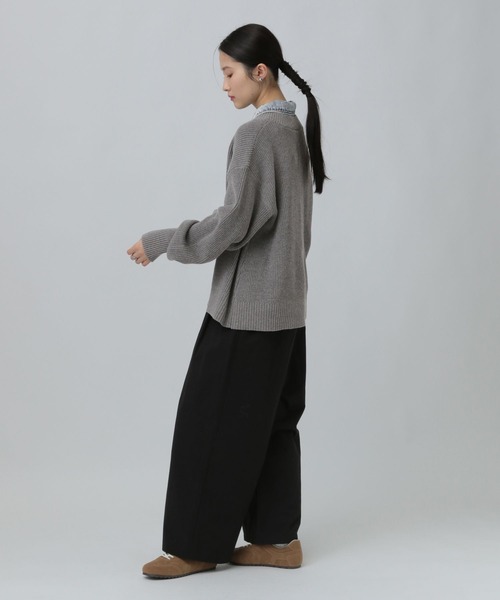 LEPSIM(レプシィム)の「5ゲージドッキングカラーVニット 642087(ニット/セーター・レディース・グレー/アイボリー/ブラック・FREE)」の20枚目の写真