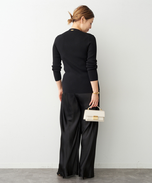 Deuxieme Classe(ドゥーズィエムクラス)の「GLOSSY SATIN イージーパンツ(スラックス・レディース・ブラック/ベージュ・34/36/38)」の20枚目の写真