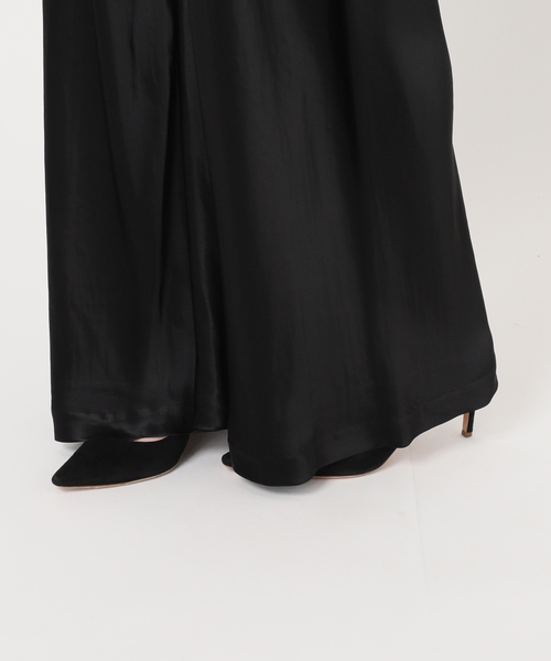 Deuxieme Classe(ドゥーズィエムクラス)の「GLOSSY SATIN イージーパンツ(スラックス・レディース・ブラック/ベージュ・34/36/38)」の5枚目の写真