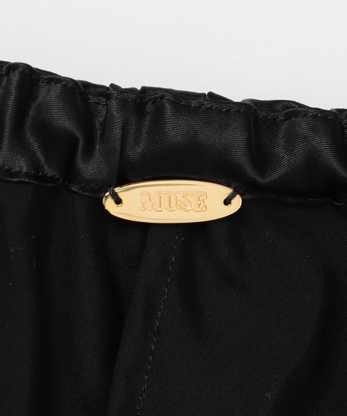 Deuxieme Classe(ドゥーズィエムクラス)の「GLOSSY SATIN イージーパンツ(スラックス・レディース・ブラック/ベージュ・34/36/38)」の7枚目の写真