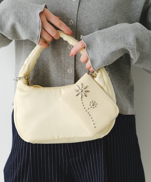 Kastane(カスタネ)の「【2026SSカタログ/500mlペットボトル収納可】ワンハンドル2WAYバッグ(ハンドバッグ・レディース・レモンイエロー/ブラック/ブルー系その他・FREE)」の4枚目の写真