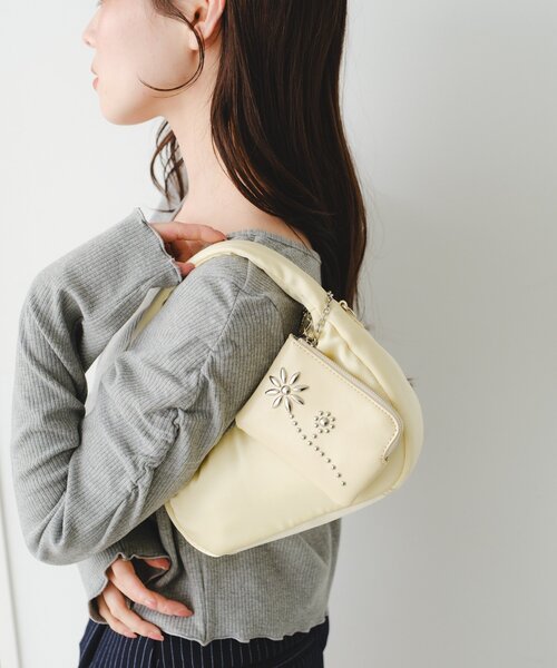 Kastane(カスタネ)の「【2026SSカタログ/500mlペットボトル収納可】ワンハンドル2WAYバッグ(ハンドバッグ・レディース・レモンイエロー/ブラック/ブルー系その他・FREE)」の7枚目の写真