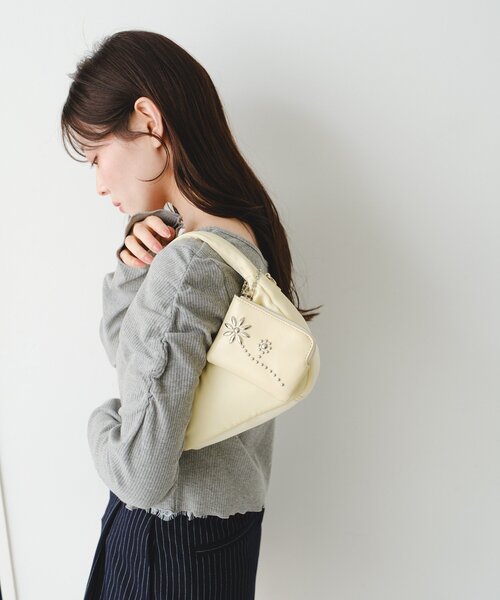 Kastane(カスタネ)の「【2026SSカタログ/500mlペットボトル収納可】ワンハンドル2WAYバッグ(ハンドバッグ・レディース・レモンイエロー/ブラック/ブルー系その他・FREE)」の8枚目の写真