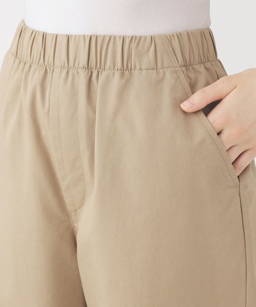 無印良品（ムジルシリョウヒン）の「婦人　洗いざらし　コットンイージーテーパードパンツ（その他パンツ・レディース・ブラック/アイボリー/イエロー・XL/L/M/S）」の19枚目の写真