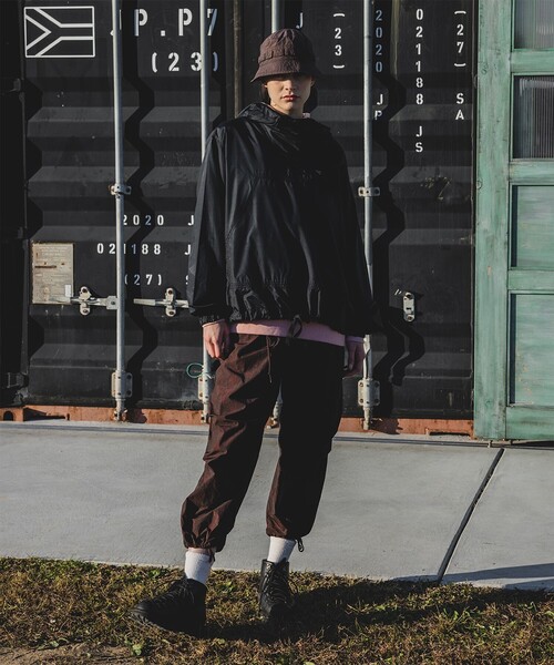 BEAMS PLUS（ビームスプラス）の「Jungle Hat 2 Nylon Camo Print Garment Dye（ハット・メンズ・ブラウン/イエロー・ONE SIZE）」の3枚目の写真