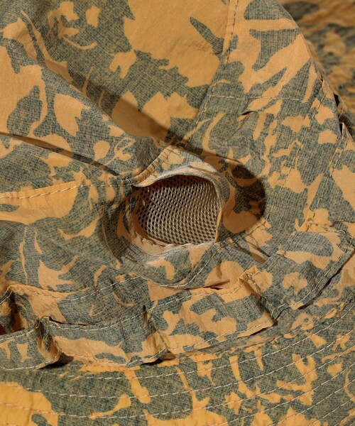 BEAMS PLUS（ビームスプラス）の「Jungle Hat 2 Nylon Camo Print Garment Dye（ハット・メンズ・ブラウン/イエロー・ONE SIZE）」の12枚目の写真