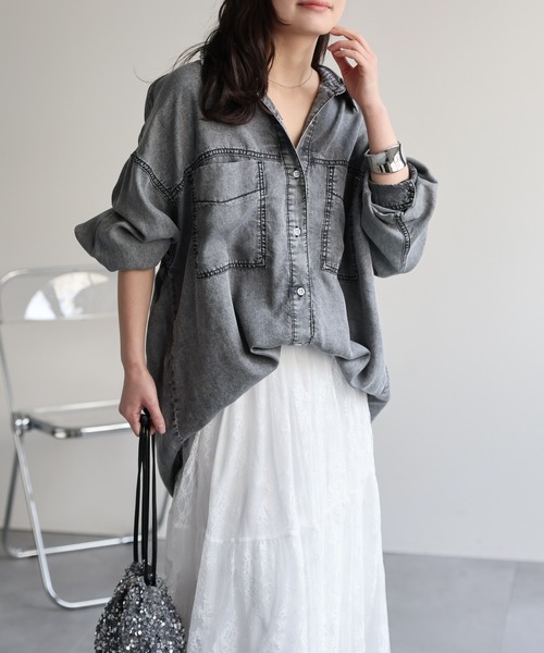 ap retro(アプレトロ)の「【接触冷感】とろみデニム 2WAYルーズオーバーシャツ / 落ち感・大人リラックス・冷房対策(シャツ/ブラウス・レディース・ブルー系その他/ブラック系その他・FREE)」の2枚目の写真
