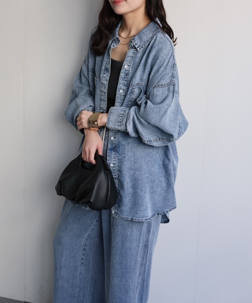 ap retro(アプレトロ)の「【接触冷感】とろみデニム 2WAYルーズオーバーシャツ / 落ち感・大人リラックス・冷房対策(シャツ/ブラウス・レディース・ブルー系その他/ブラック系その他・FREE)」の8枚目の写真