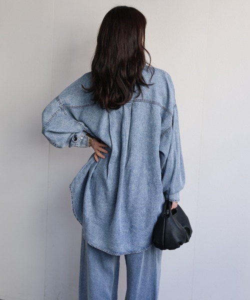 ap retro(アプレトロ)の「【接触冷感】とろみデニム 2WAYルーズオーバーシャツ / 落ち感・大人リラックス・冷房対策(シャツ/ブラウス・レディース・ブルー系その他/ブラック系その他・FREE)」の13枚目の写真