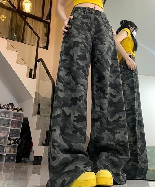 Flugge(フラッジー)の「迷彩柄ワークパンツ(カーゴパンツ・レディース・ブラック・MEDIUM/LARGE)」の4枚目の写真