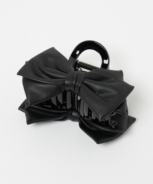 UNITED ARROWS（ユナイテッドアローズ）の「レザーライク リボン ヘアクリップ（バレッタ/ヘアクリップ・レディース・ブラック・FREE）」の3枚目の写真