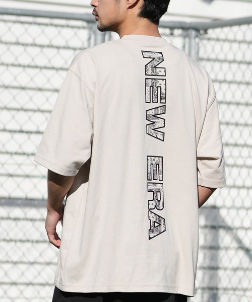 NEW ERA(ニューエラ)の「【ムラサキスポーツ限定】NEW ERA/ニューエラ 半袖 Tシャツ バックプリント 15159348/15159349/15159350(Tシャツ/カットソー・メンズ・ホワイト/ブラック/ストーン・M/XL/L)」の2枚目の写真