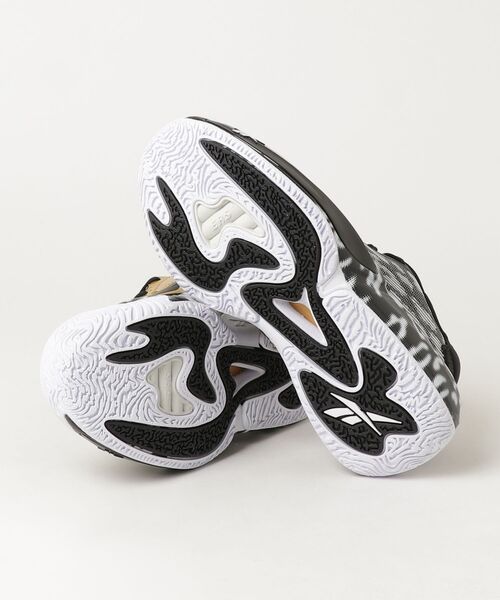 Reebok(リーボック)の「エンジン A 26 + SE / ENGINE A 26 + SE(スニーカー・メンズ・ブラック・31cm/30.0cm/29.0cm/28.5cm/28.0cm/27.5cm/27.0cm/26.5cm/26.0cm/25.5cm/25.0cm/24.0cm/24.5cm/23.5cm/23.0cm)」の11枚目の写真