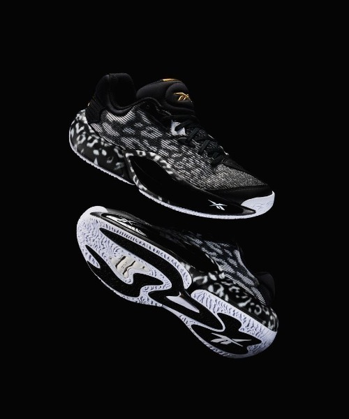 Reebok(リーボック)の「エンジン A 26 + SE / ENGINE A 26 + SE(スニーカー・メンズ・ブラック・31cm/30.0cm/29.0cm/28.5cm/28.0cm/27.5cm/27.0cm/26.5cm/26.0cm/25.5cm/25.0cm/24.0cm/24.5cm/23.5cm/23.0cm)」の1枚目の写真