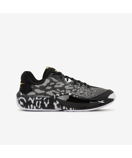 Reebok(リーボック)の「エンジン A 26 + SE / ENGINE A 26 + SE(スニーカー・メンズ・ブラック・31cm/30.0cm/29.0cm/28.5cm/28.0cm/27.5cm/27.0cm/26.5cm/26.0cm/25.5cm/25.0cm/24.0cm/24.5cm/23.5cm/23.0cm)」の3枚目の写真