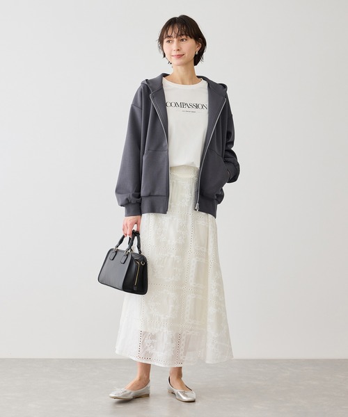 ROPE' PICNIC（ロペピクニック）の「コクーンシルエットダブルジップフーディ（パーカー・レディース・チャコールグレー/ライトグレー/キナリ・FREE）」の4枚目の写真