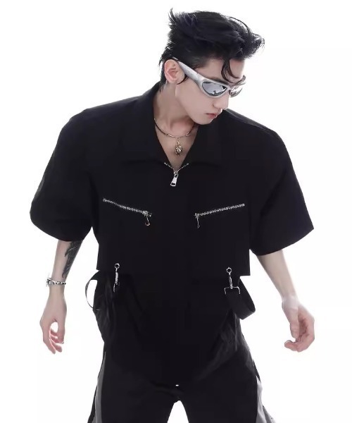 lilful(リルフル)の「【26年春夏新作】ジップデザインベルトギミック半袖シャツ(シャツ/ブラウス・メンズ・ホワイト/ブラック・L/M)」の1枚目の写真