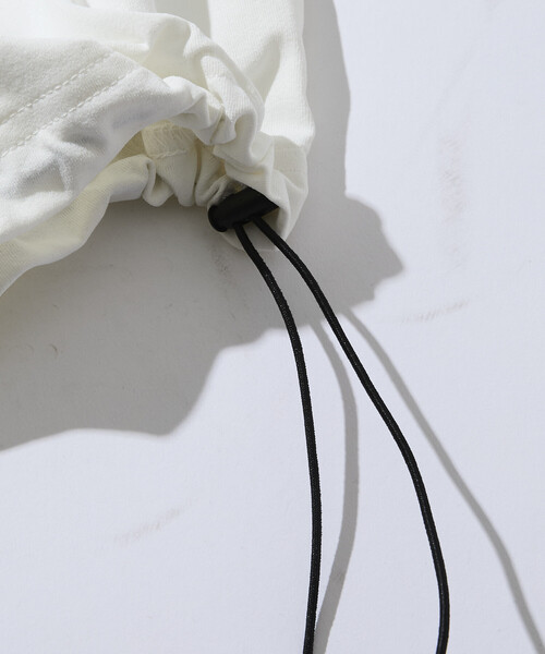 Russell Athletic(ラッセルアスレティック)の「限定展開 RUSSEL ATHLETIC×FREAK'S STORE/ラッセルアスレティック 別注 ビッグシルエット 切り替えバックデザイン ヘムコード Tシャツ(Tシャツ/カットソー・メンズ・スミクロ/ブラック/ホワイト・MEDIUM/SMALL/LARGE)」の8枚目の写真