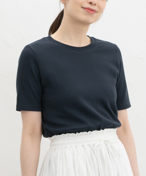 Honeys(ハニーズ)の「【UVカット】半袖ワッフルTシャツ(Tシャツ/カットソー・レディース・ネイビー/ホワイト×ブラック/ホワイト×ブルー/サックスブルー/オフホワイト/ホワイト×ピンク・L/LL/S/M)」の11枚目の写真