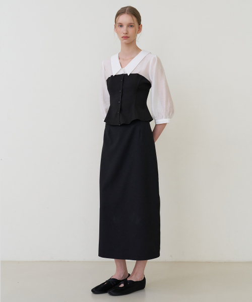 BIBYSEOB（バイバイソプ）の「バックスリットスカート ブラック [T61]（スカート・レディース・ブラック・SMALL/MEDIUM）」の4枚目の写真