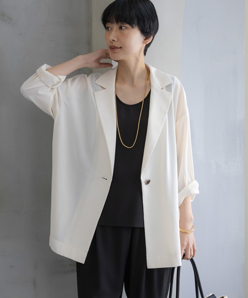 Elura（エルーラ）の「≪イージーケア≫アイロンいらずゆるジャケット/659652（テーラードジャケット・レディース・ブラック/ブラウン/ピンク/オフホワイト・FREE）」の2枚目の写真