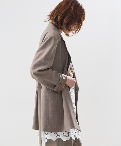 journal standard L'essage(ジャーナルスタンダードレサージュ)の「MOULI バックギャザージャケット(テーラードジャケット・レディース・ブラウン/チャコールグレー・FREE)」の14枚目の写真