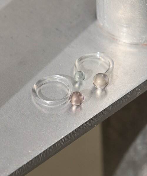 ear PAPILLONNER(イアパピヨネ)の「クリアボールセットリング(リング・レディース・ピンク/ライトグレー/ブルー・12)」の3枚目の写真