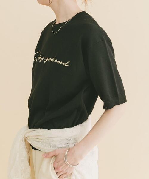 ITEMS URBANRESEARCH(アイテムズ アーバンリサーチ)の「半袖ロゴニット(ニット/セーター・レディース・ホワイト/ベージュ/ブラック・FREE)」の21枚目の写真