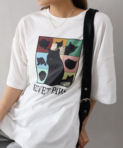SpRay(スプレイ)の「CAT プリント Tシャツ(Tシャツ/カットソー・レディース・オフホワイト/ブラック/オートミール/レッド・FREE)」の1枚目の写真