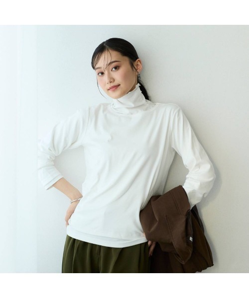 COMMON+HAUS(コモンハウス)の「レイヤードカットソー(2枚組)(その他トップス・レディース・グリーン/ホワイト/ブラック・M/L)」の4枚目の写真